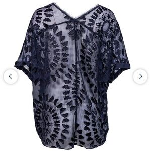 Elie Tahari - Navy Sheer Dolman Sleeve
Blouse Sz L